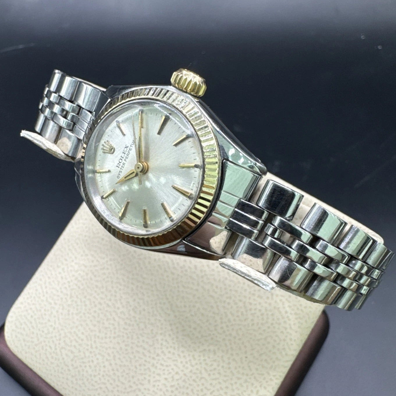 Vintage 1965 Ladies Rolex Oyster Perpetual 6619 – Gold Bezel