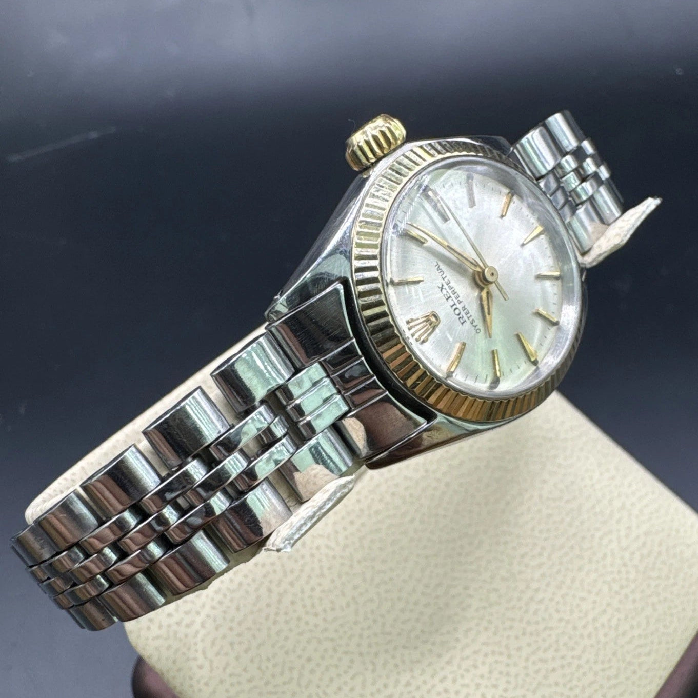 Vintage 1965 Ladies Rolex Oyster Perpetual 6619 – Gold Bezel