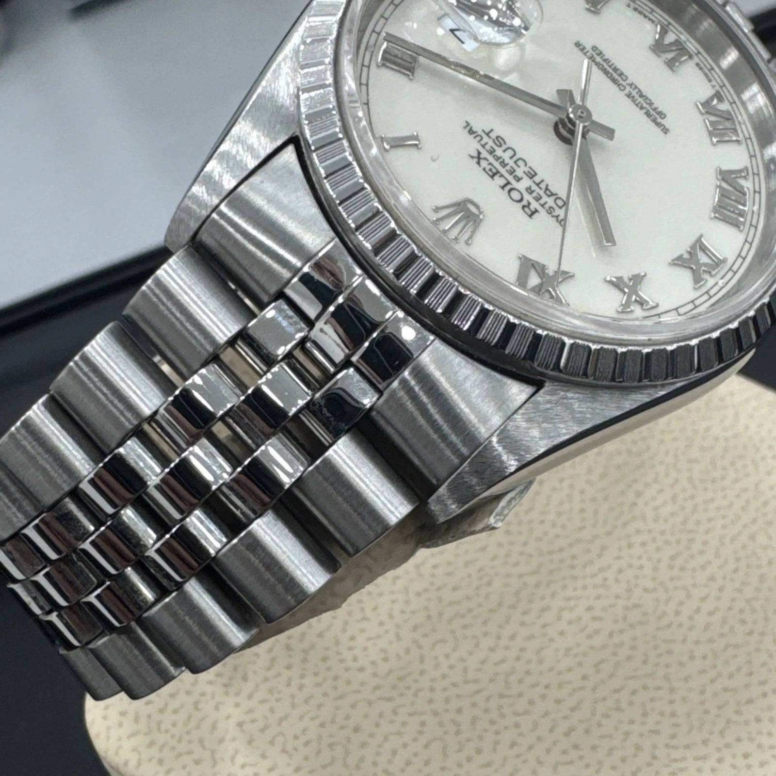 Rolex Datejust 16220 – Ivory Roman 36mm