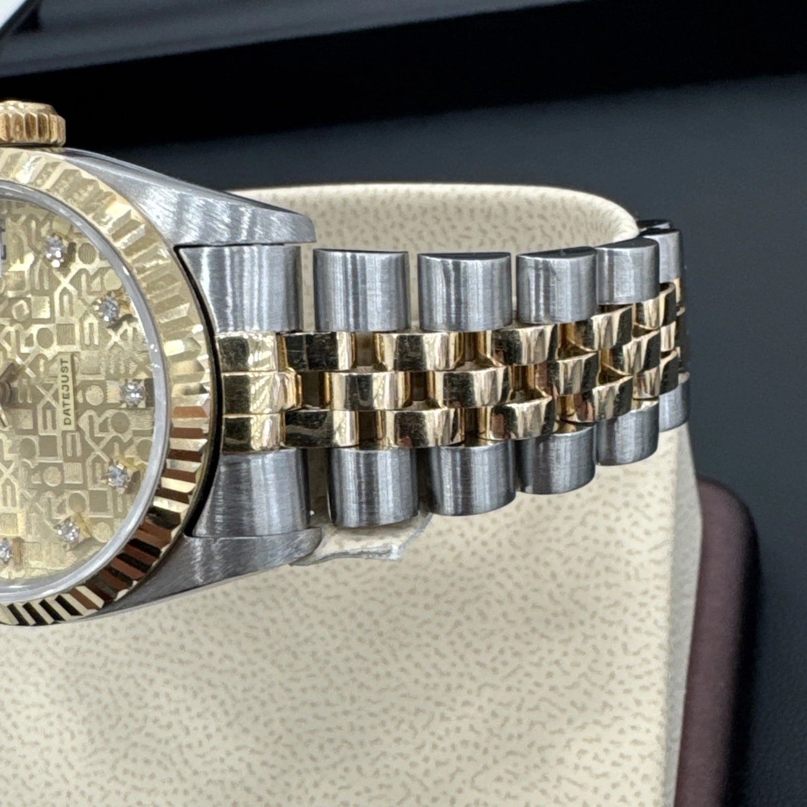 Rolex Datejust 68273 – Champagne Computer Diamond Dial – Serviced w Certificate