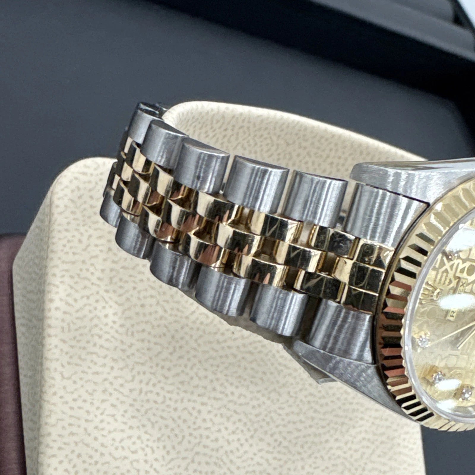Rolex Datejust 68273 – Champagne Computer Diamond Dial – Serviced w Certificate