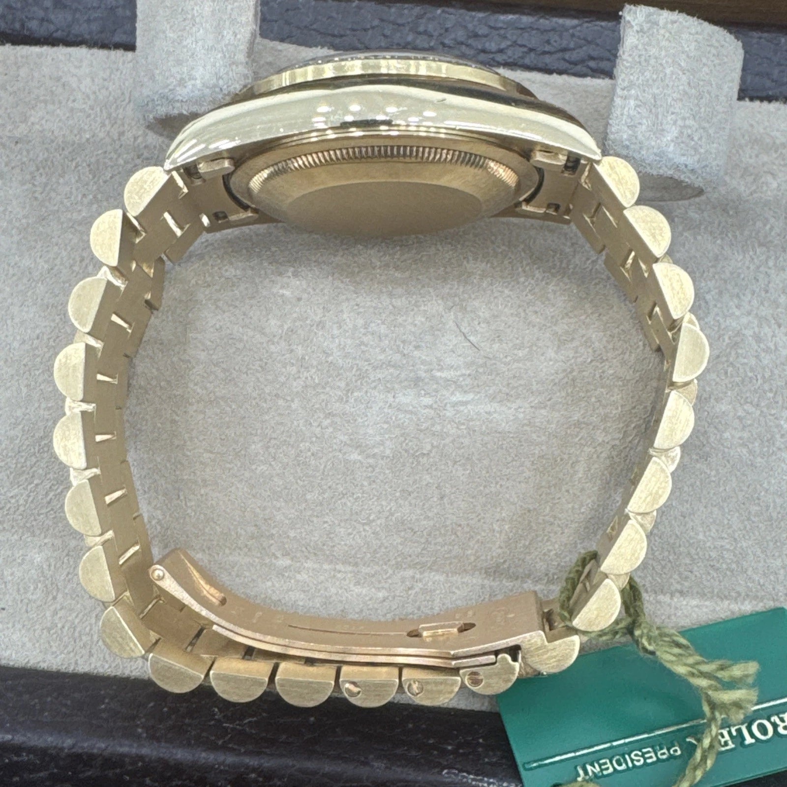 Rolex Day-Date “President” 18238 (1991) – 18K Yellow Gold, Original Box & Papers