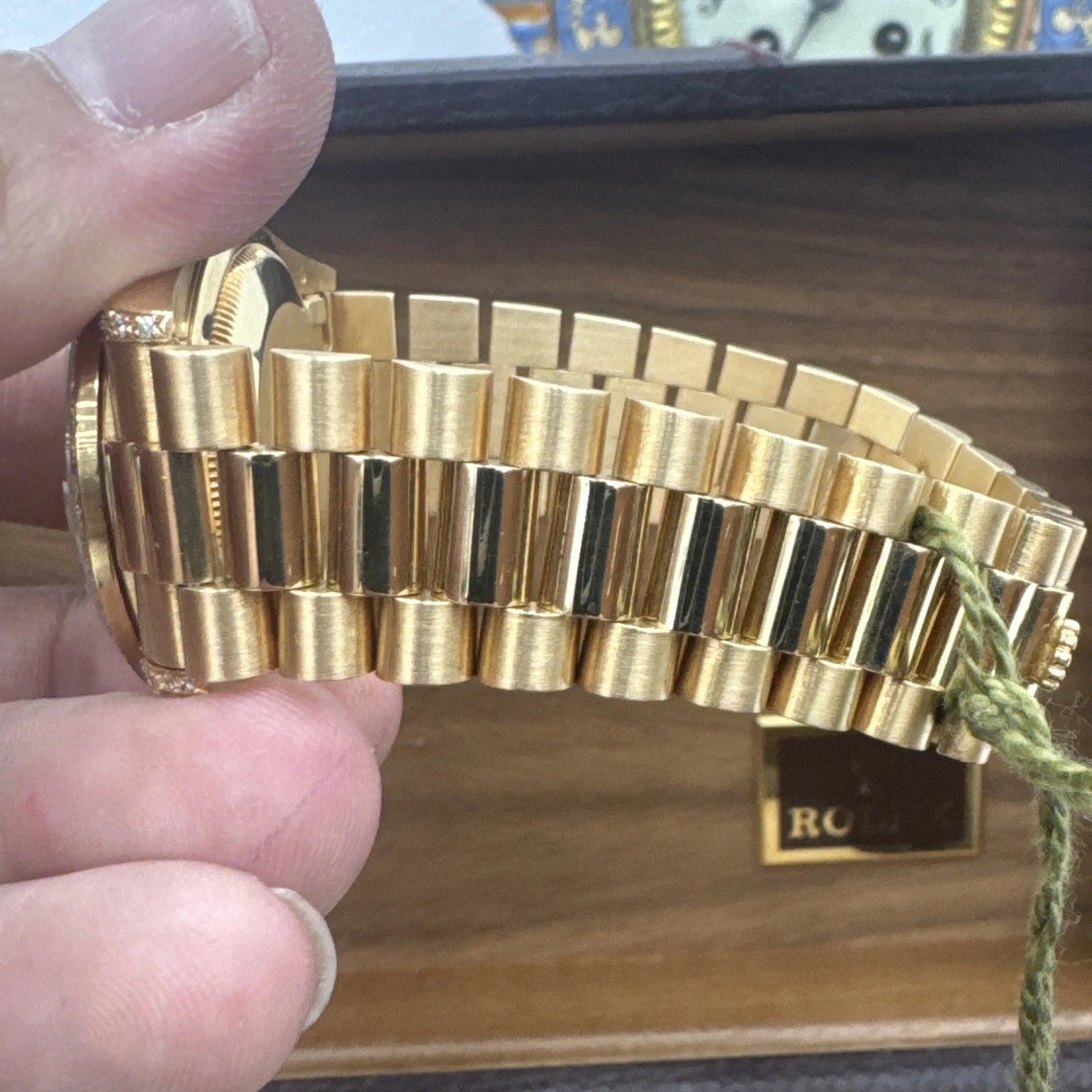 Rolex Day-Date “President” 18238 (1991) – 18K Yellow Gold, Original Box & Papers