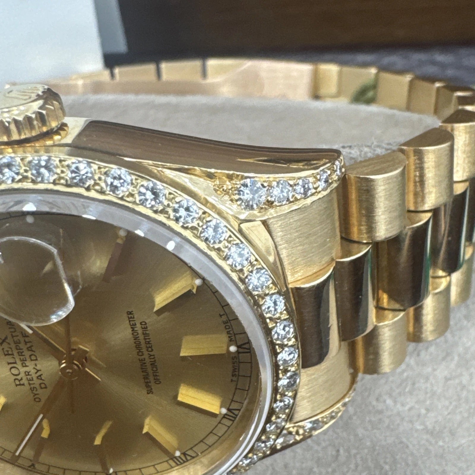 Rolex Day-Date “President” 18238 (1991) – 18K Yellow Gold, Original Box & Papers