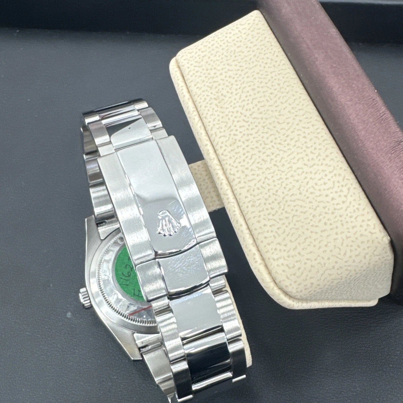 Rolex Datejust 16220 – Ivory Roman 36mm