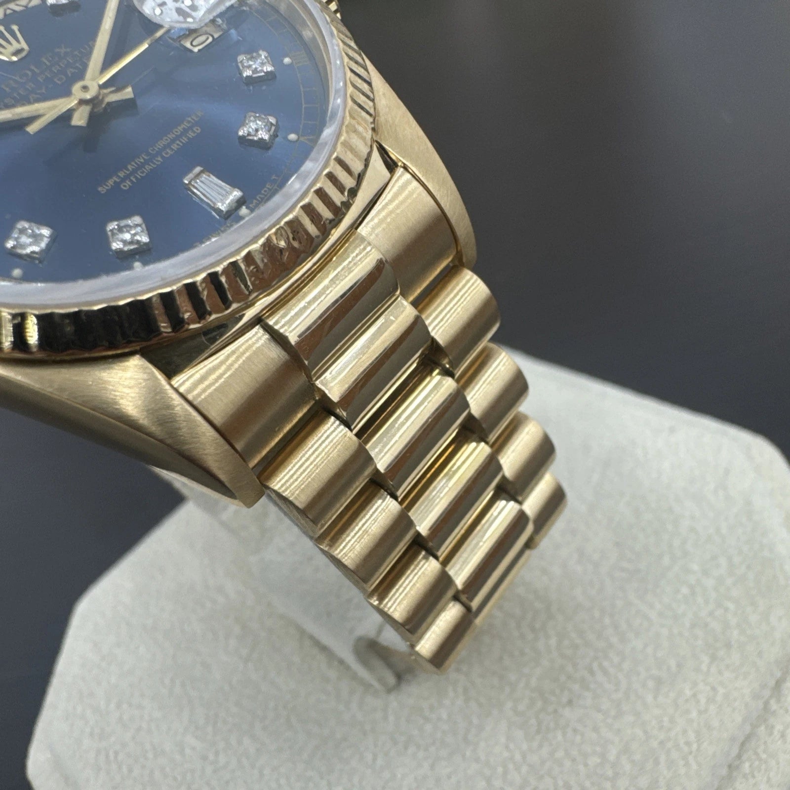 Rolex Day-Date “President” 18038 (1985) – 18K Yellow Gold, Original Box & Papers
