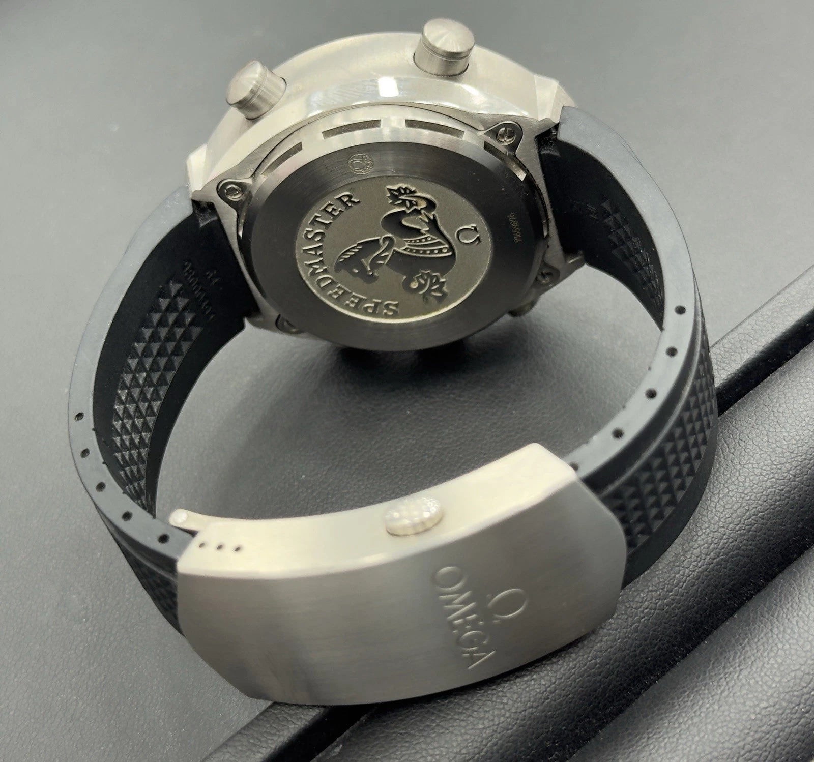 OMEGA Speedmaster Spacemaster Z-33 43mm TI/Rubber Black Dial 325.92.43.79.01.001