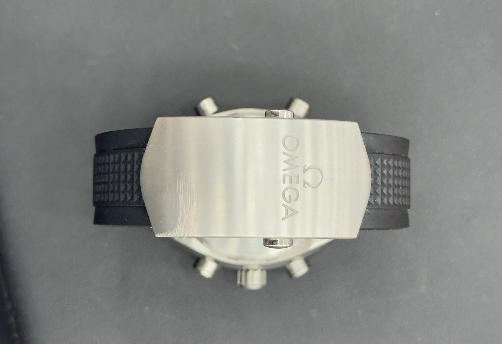 OMEGA Speedmaster Spacemaster Z-33 43mm TI/Rubber Black Dial 325.92.43.79.01.001