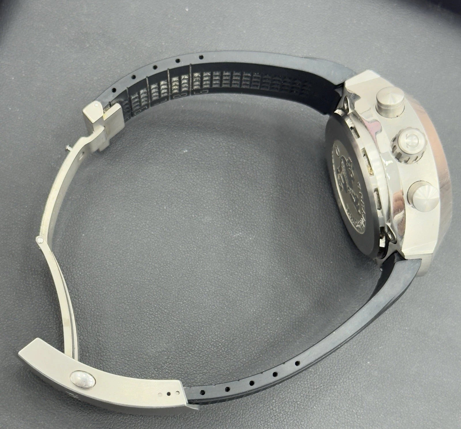 OMEGA Speedmaster Spacemaster Z-33 43mm TI/Rubber Black Dial 325.92.43.79.01.001